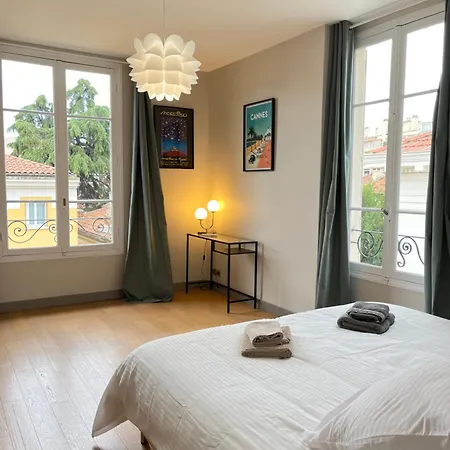 4 Chambres. French Riviera Apartmán