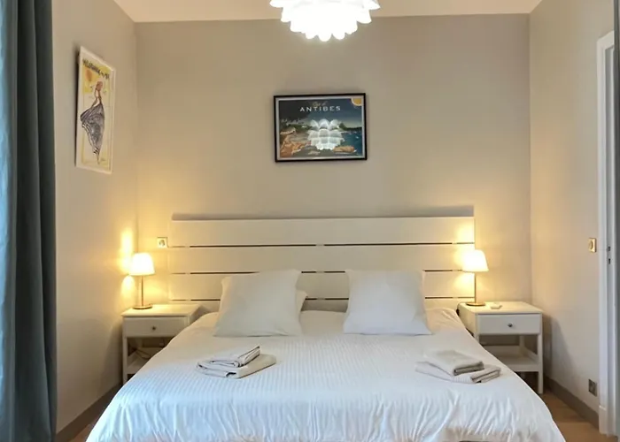 4 Chambres. French Riviera Apartment Nizza